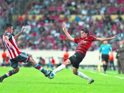 Con todo.  Chivas y Atlas deberán salir a ganar sí o sí para obtener uno de los boletos a la Liguilla.  /