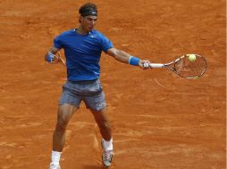 Rafael Nadal está a una victoria de hacer historia en la arcilla, su especialidad. AP /