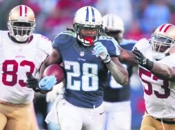 Para mejorar. Chris Johnson viene de una campaña en la que logró mil 77 yardas, la segunda peor marca en su carrera. AP /