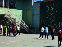 Los jóvenes con desnutrición presentan bajo rendimiento académico y falta de energía. ARCHIVO /