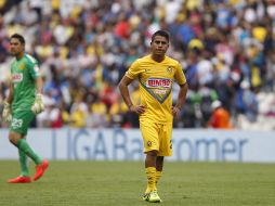 Medina lamenta que el América no pueda sacar la victoria en el Azteca. EFE /