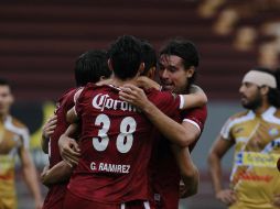 Los jugadores de Estudiantes Tecos celebran el gol que les daba el pase a semifinales.  /