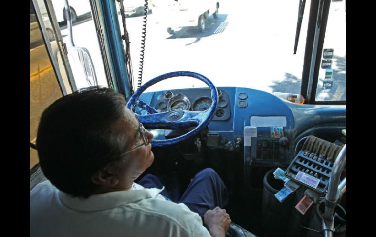 Buscan asesorar a los conductores del transporte público respecto al nuevo esquema de labores. ARCHIVO /