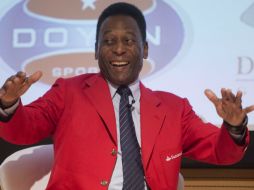 Pelé participa en un congreso sobre gestión deportiva en Sao Paulo. EFE /