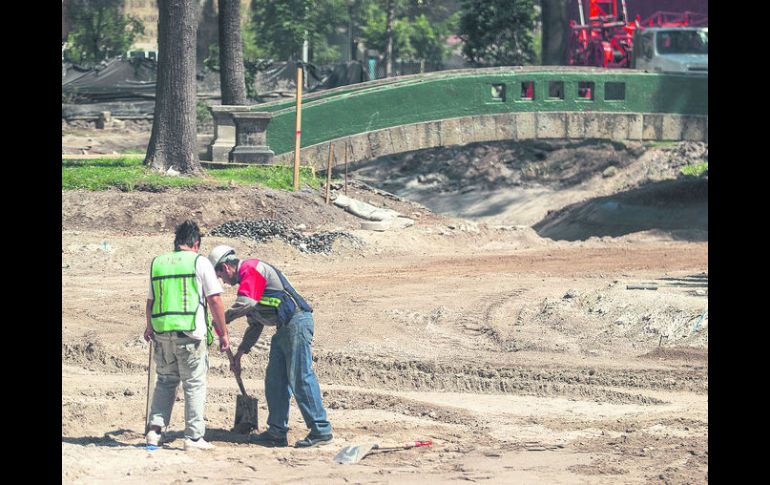 El lago está seco temporalmente, en lo que avanzan las obras.  /