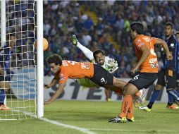 Enrique Esqueda durante su anotacion de Gol en el partido Queretaro vs Pachuca. MEXSPORT /