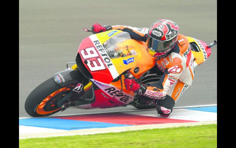 El joven piloto continúa impresionando en apenas su segunda temporada en la categoría reina del motociclismo. AFP /