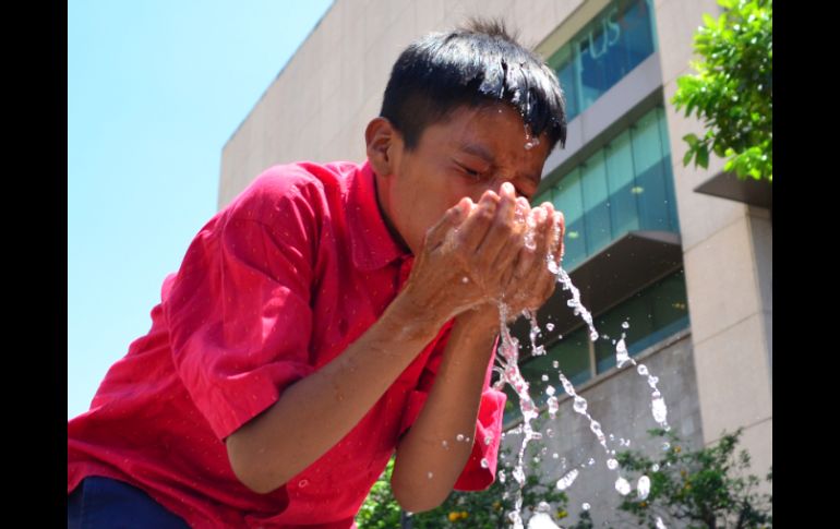 La falta de agua es uno de los aspectos que más perjudica al cambio climático. ARCHIVO /