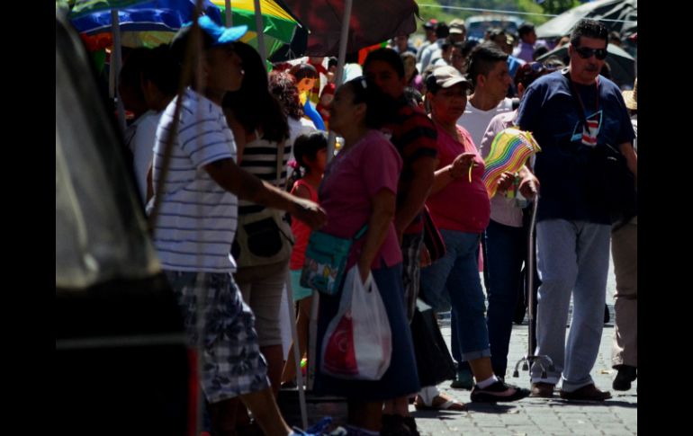 El repunte en el ritmo de avance de la economía en marzo sería consecuencia del efecto de Semana Santa. ARCHIVO /