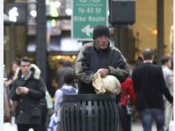 En 'Time out of mind', el actor da vida a un vagabundo. Twitter vía: @soya29 ESPECIAL /