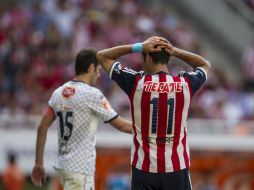 De Nigris tuvo dos opciones claras de gol para el Rebaño, pero las erró y cierra su segundo torneo con Chivas con sólo tres goles.  /