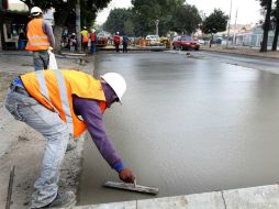 La propuesta del alcalde prevé sumar 179 MDP más al programa de pavimentacion, para alcanzar 363.5 MDP. ARCHIVO /