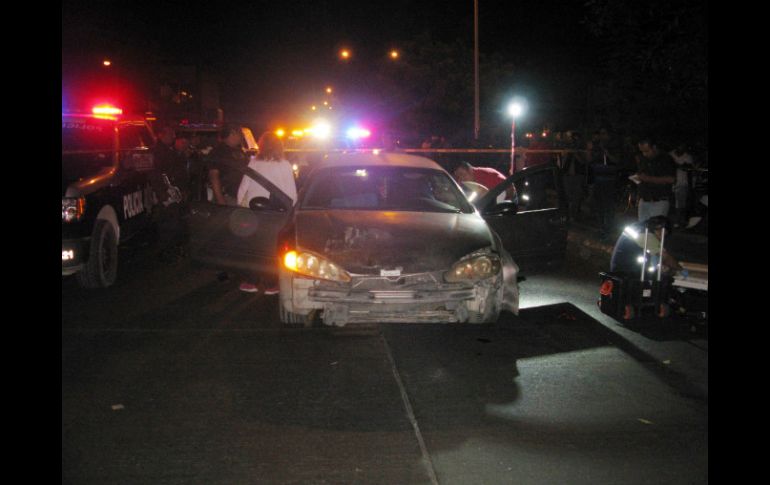 Según declaraciones, de un auto Nissan Tsuru blanco dispararon contra Jesús Adrián Mora Contreras.  /