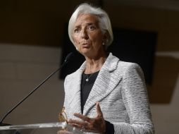 Christine Lagarde ofrece una conferencia de prensa luego de llegar al acuerdo de asistencia a Ucrania. EFE /