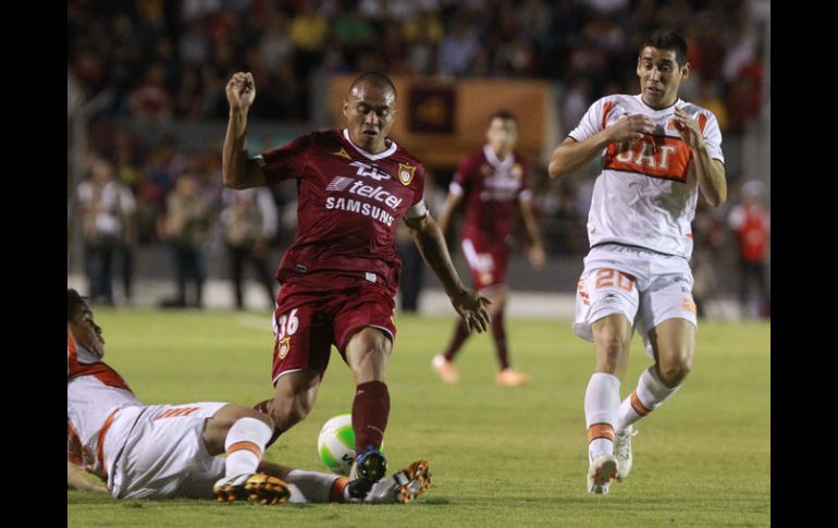 Tecos no pudo aprovechar el jugar en su cancha para sacar ventaja en la final del Asceno MX.  /