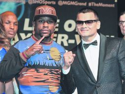 Mayweather Jr. expondrá su corona Welter del CMB, mientras que Maidana hará lo propio con el título del mismo peso, pero versión AMB. AFP /