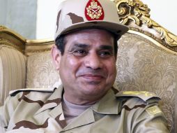 Abdel Fatah al Sisi llega a las elecciones como claro favorito después de presentar un total de 188 mil 930 avales. ARCHIVO /