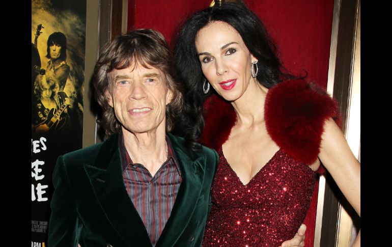 Mick Jagger interpretó una canción de Bob Dylan, para homenajear a L´Wren Scott, quien fue su compañera durante muchos años. AP /