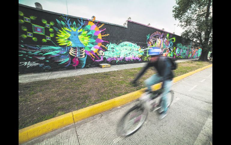 Avenida Washington. Mural plasmado por grafiteros en una de las bardas ubicada justo sobre esta arteria de la ciudad.  /