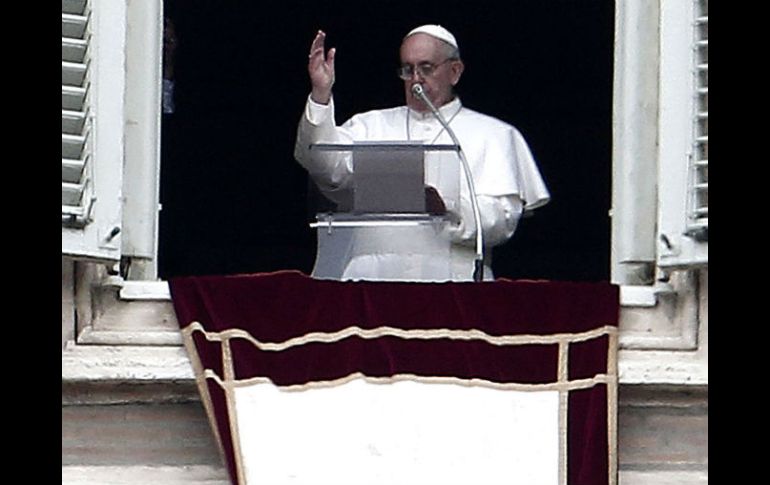 El Sumo Pontifice adiverte que hay otros que siguen al Redentor y a la iglesia por poder. ARCHIVO /