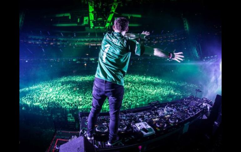 Hardwell presumió su talento y sacó sus mejores beats. ESPECIAL /