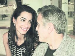 Comprometidos. George Clooney se casará, en septiembre de este año, con la abogada libanesa Amal Alamuddin.TWITTER  /