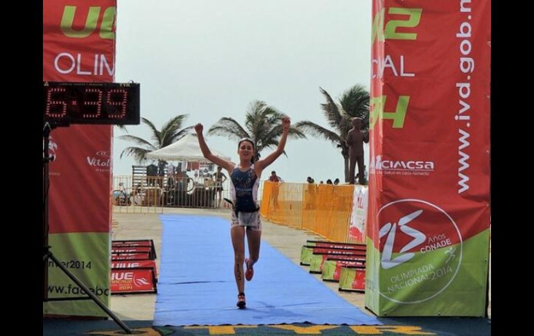 Vanessa de la Torre de la categoría 16 a 19 años, fue quien consiguió el oro del grupo del cual siempre estuvo al frente. ESPECIAL /