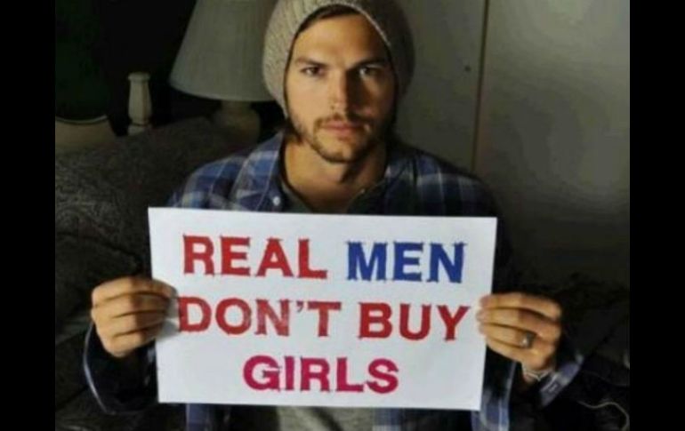 Famosos suben imágenes con el hashtag #RealMenDontBuyGirls. ESPECIAL /