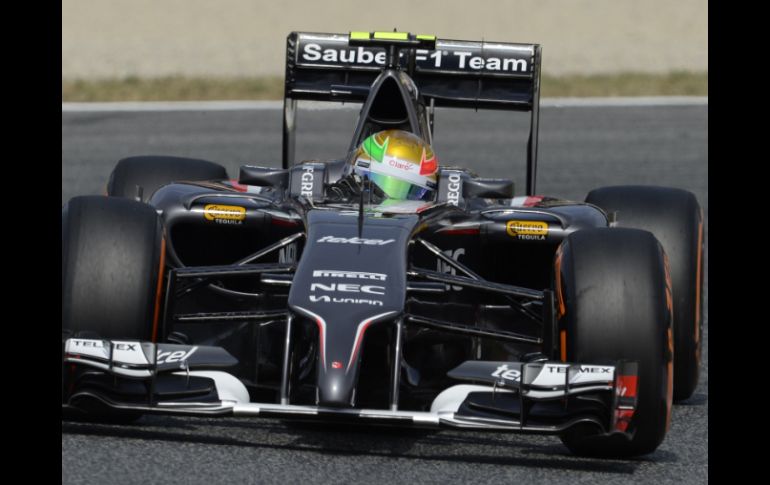 Esteban Gutiérrez durante su tercera sesión de práctica en el circuito de Catalunya, en Montmeló. AFP /