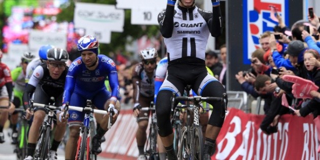 Marcel Kittel vince la seconda tappa del Giro d’Italia