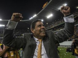 El entrenador del equipo logró que sus muchachos salieran adelante y ahora estén en primera.  /