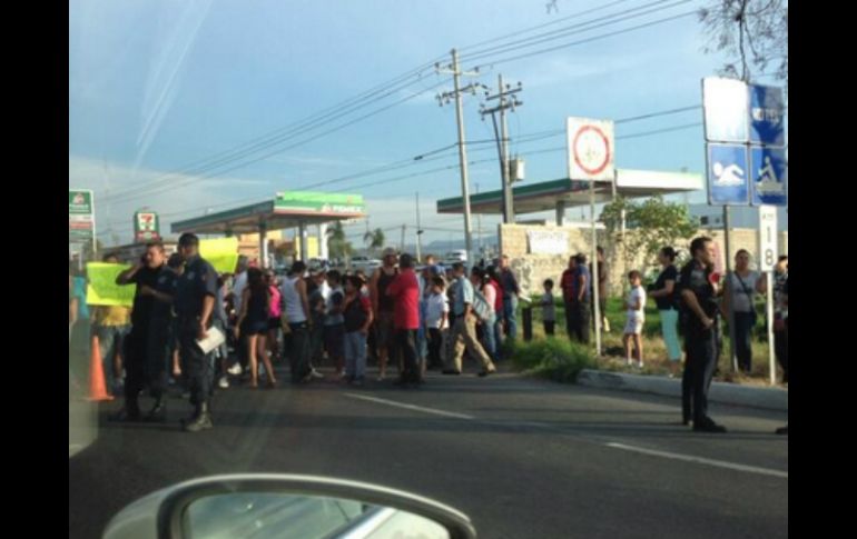 En el lugar también hubo presencia de la Policía Federal. Imagen cortesía de @licveronica  /