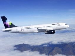 Volaris se convierte en la primera aerolinea en permitir que dispositivos electrónicos permanezcan encendidos durante el vuelo. ARCHIVO /