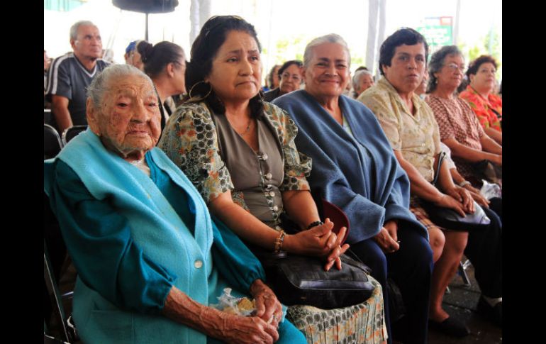 Lanzarán el programa 'Lo que los hace grandes' para promover la inclusión y el respeto a los adultos mayores en Jalisco. ARCHIVO /