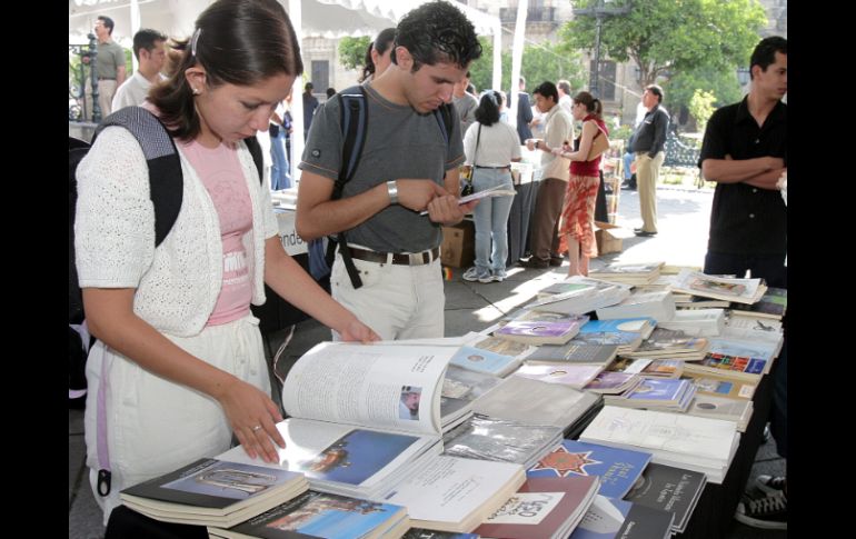 La lectura es una práctica que desarrolla capacidades intelectuales y contribuye a la formación de personas socialmente competentes. ARCHIVO /