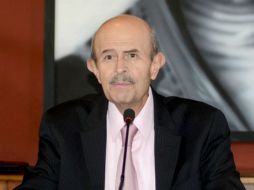 Fausto Vallejo anuncia que impulsará dos premios para los medios de comunicación que hablen bien y mal del estado. ARCHIVO /