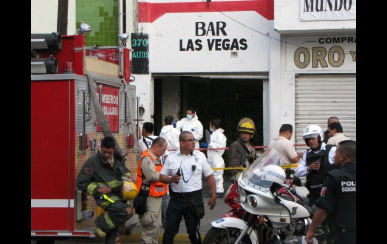 Autoridades encontraron los tres cuerpos tras recibir un reporte de olores fétidos provenientes del bar. ARCHIVO /