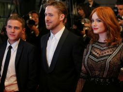 Ryan Gosling (c) en la presentación de la Película 'Lost River' junto a Christina Hendricks e Iain De Caestecker. AFP /