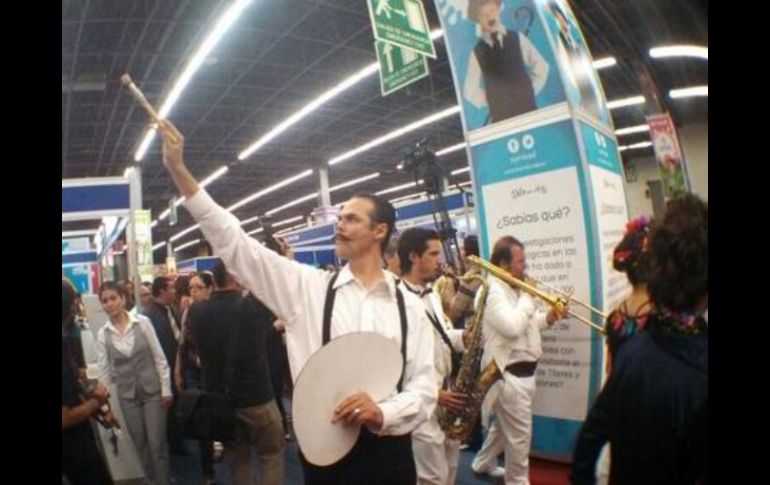 Malba Producciones fue el colectivo que inauguró la fiesta infantil y juvenil.  /