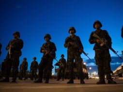 El Ejército de Tailandia toma el poder mediante un golpe de Estado tras fallar su mediación para acabar con la crisis política. AFP /