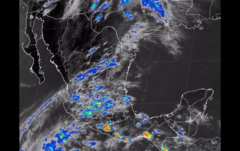 El fenómeno meteorológico se mueve hacia el oeste-noroeste a seis kilómetros por hora. Tomada de @conagua_clima. ESPECIAL /