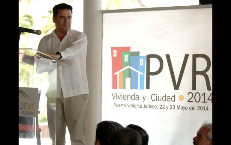 El gobernador asistió a la clausura de la reunión de la Cámara Nacional de Desarrollo de la Vivienda. ESPECIAL /