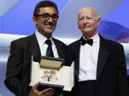 El director turco Nuri Bilge Ceylan posa junto a Gilles Jacob, presidente del festival. AFP /