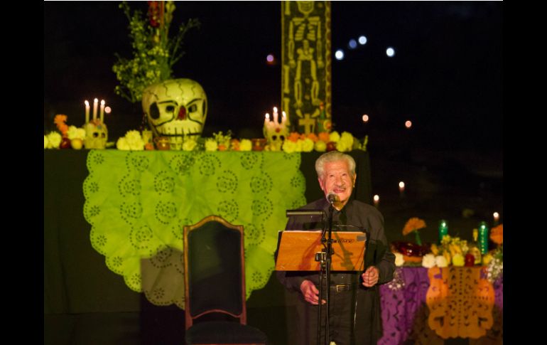 El primer actor protagoniza la adaptación teatral de 'Macario, el ahijado de la Muerte'. NTX /