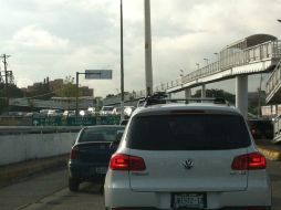 Automovilistas se enfrentan a un congestionamiento vehicular severo en la zona de Los Cubos.  /