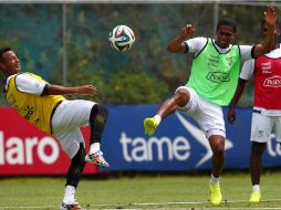 Jugadores de la selección ecuatoriana se preparan para su próximo partido. EFE /