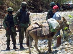 Las fuerzas armadas deben ''apegarse'' a las reglas, teniendo como premisa el respeto a los derechos humanos. ARCHIVO /