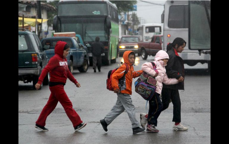 Debido al pronóstico de lluvias intensas en Chiapas no habrá clases. ARCHIVO /