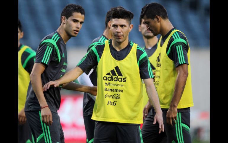 Oribe Peralta durante el entrenamiento del Tri en el Soldier Field. NTX /