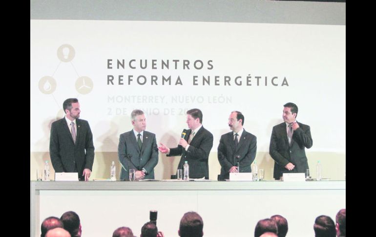 Políticos y representantes del sector privado estuvieron presentes en Monterrey para hablar de la reforma energética. NTX /